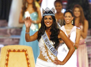 Hoa hau Gibraltar dang quang Miss World 2009 hinh anh