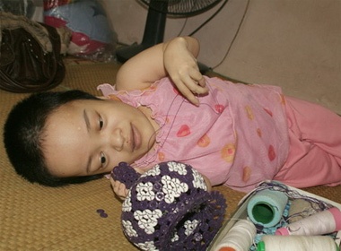 Ky tich cua co gai xuong thuy tinh hinh anh