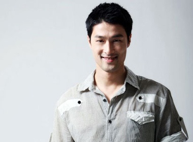 Johnny Tri Nguyen: 'Khong man ma voi canh nong' hinh anh