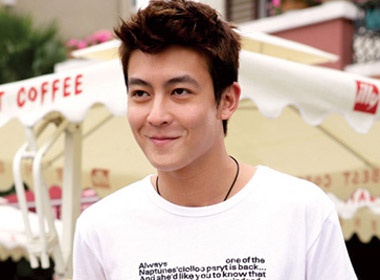 Tran Quan Hy bi 'tan cong' tai tiec mung nam moi hinh anh