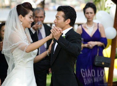 Vu Thu Phuong khong ngai canh 'nong' voi Tran Bao Son hinh anh