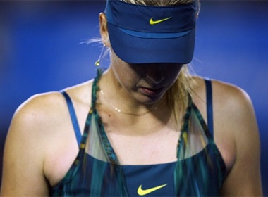 Sharapova bi loai ngay vong 1 Australian Open hinh anh