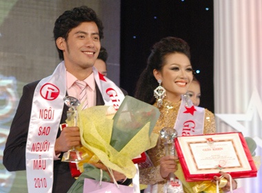 Thanh Truc rang ro 'am' cup Ngoi sao nguoi mau 2010 hinh anh