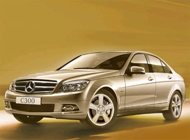Mercedes-Benz C300 ra mat thi truong Viet Nam hinh anh