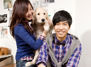 'Con re Hwang' sanh vai cung hot girl hinh anh