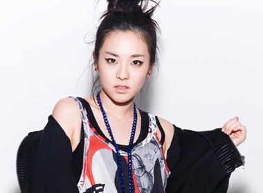 Thanh vien 2NE1 khoe tai chinh sua anh hinh anh