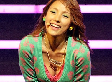 Lee Hyori nong long cho ngay tai xuat hinh anh