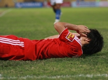 HN.ACB va Viettel hoa trong tran cau day bao luc hinh anh