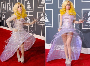 Lady GaGa khoe giay khung tai Grammy 2010 hinh anh