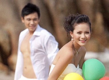 Nhu Thao lang man ben Viet Cuong hinh anh