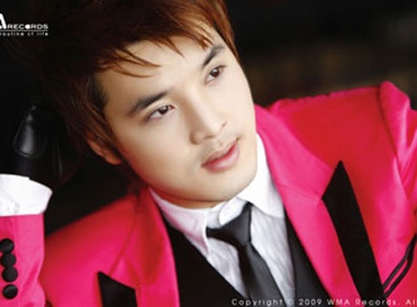 Ung Hoang Phuc ban tranh tu thien hinh anh