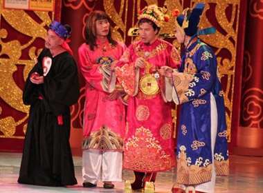 'Tao quan' cat phan ca si mat nhan kim cuong hinh anh