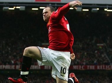 Cau thu choi dep hon ca Rooney va Fabregas hinh anh