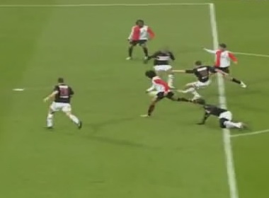 Tien dao ‘nham’ khung thanh doi nha voi cau mon doi phuong hinh anh