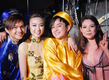 Thanh Thao 'so giong' voi cac hoc tro hinh anh