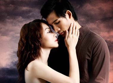 'Khi yeu dung quay dau lai' dan dau doanh thu phim cuoi tuan hinh anh