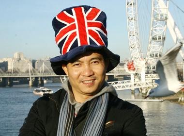 DD Do Thanh Hai mo lenh denh tren bien voi 'chan dai' hinh anh