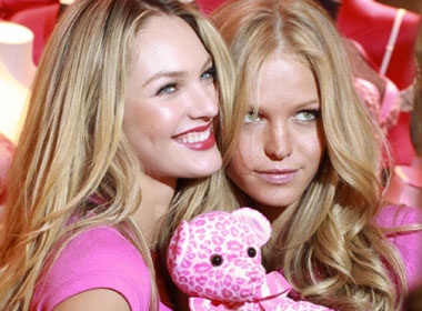 Thien than Victoria rang ro o New York hinh anh