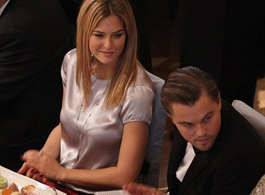 Leonardo DiCaprio van chua cau hon hinh anh