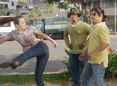 Cao Thuy Duong 'tung cuoc' dau nam hinh anh