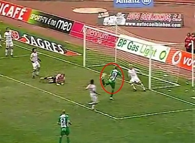 Ban thang bang got ‘than sau’ cua tien ve Ba Lan hinh anh