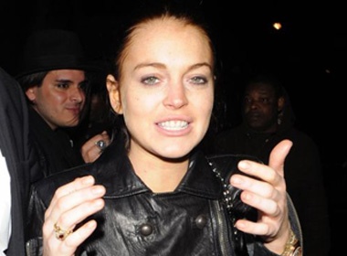 Lilo bi thuong khi tiec tung hinh anh