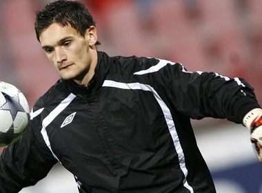 Pha danh dau hut khoi hai cua thu mon tuyen Phap hinh anh