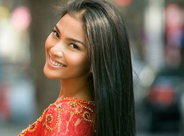 Truong Thi May ban ao 60 trieu dong hinh anh