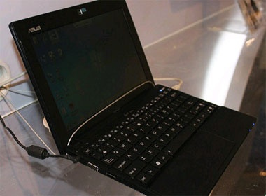 Asus trinh lang 2 netbook moi tai CeBIT 2010 hinh anh