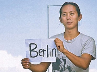 Di nho xe qua 13 nuoc trong 100 ngay hinh anh