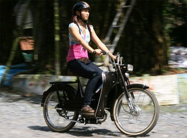 Phai dep voi niem dam me Mobylette hinh anh