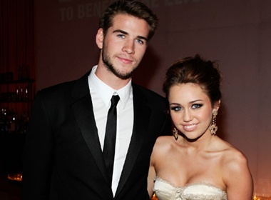Miley Cyrus thu nhan da yeu Liam Hemsworth hinh anh