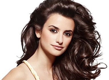 Penelope Cruz tro thanh nguoi tinh cua 'cuop bien' hinh anh