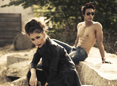 Lan Huong lanh lung ben Hoang Gia Ngoc hinh anh
