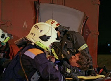 Hai vu no lon lien tiep xay ra o Nga hinh anh