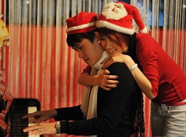 Duy Khanh: 'Pha Le dung dua hoi toi!' hinh anh