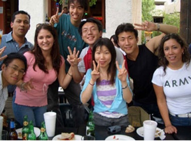 Co hoi cho gioi tre thuc tap, du lich he 2010 tai My hinh anh