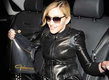 Madonna vui ve tiec tung cung trai dep hinh anh