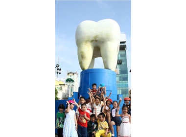 Chiec rang 'vang' khong lo nang hon 300kg hinh anh