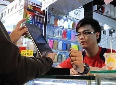 iPad 'cho den' o Trung Quoc co gia 950 USD hinh anh