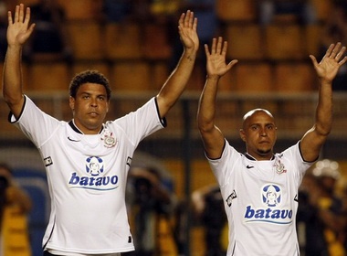 Roberto Carlos tai xuat trong top 10 ban dep nhat tuan hinh anh