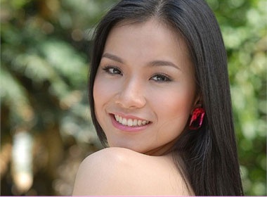 Thuy Lam: 'Ong xa la nguoi biet chia se' hinh anh