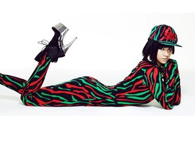 Lee Hyori tac ke hoa hinh anh