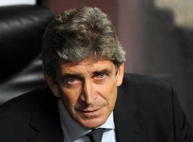 HLV Pellegrini khong mang toi tuong lai o Bernabeu hinh anh