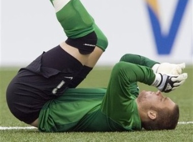 Khi thu mon khong biet dung chan hinh anh