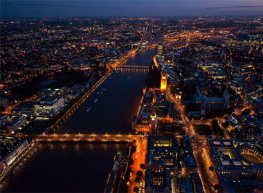 Dem London nhin tu tren cao hinh anh