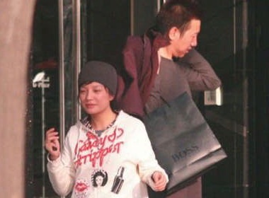 Trieu Vy da ket hon truoc khi sinh con hinh anh