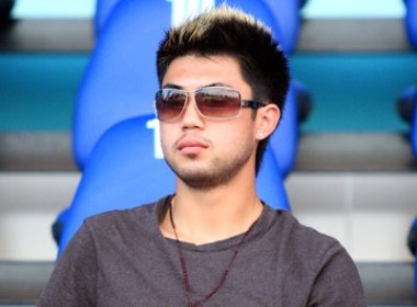 Lee Nguyen noi bat tren san Thong Nhat hinh anh