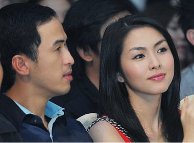 Tang Thanh Ha duyen dang ben ban trai hinh anh