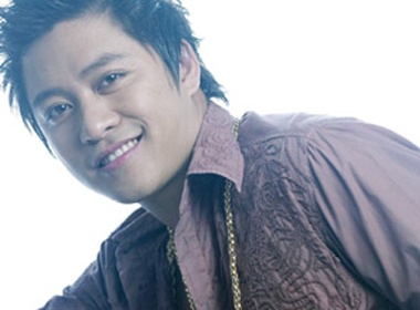 Tuan Hung vuong tinh tay ba? hinh anh